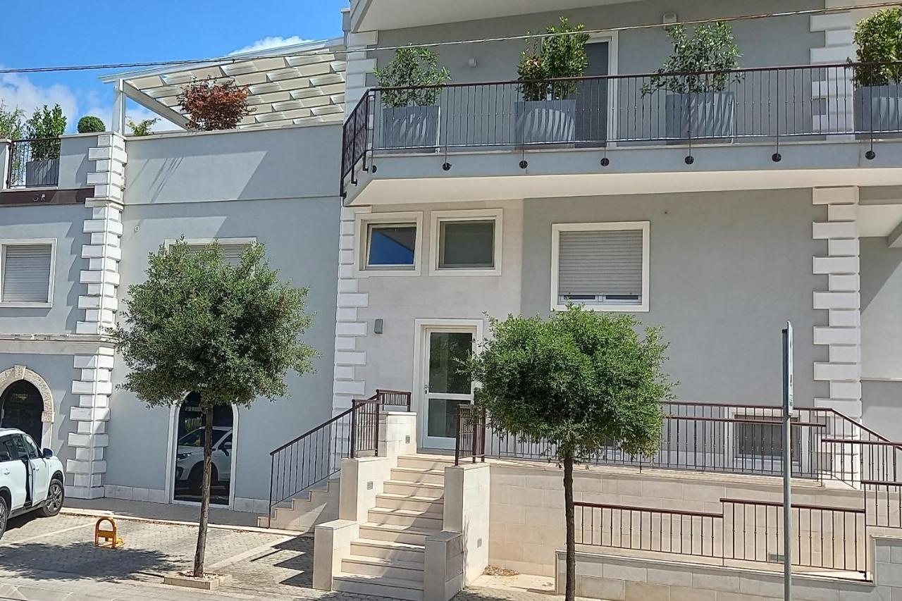 Central Apartment Con Tre Camere Da Letto Locorotondo Εξωτερικό φωτογραφία