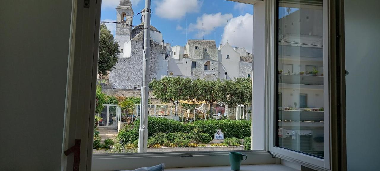 Central Apartment Con Tre Camere Da Letto Locorotondo Εξωτερικό φωτογραφία